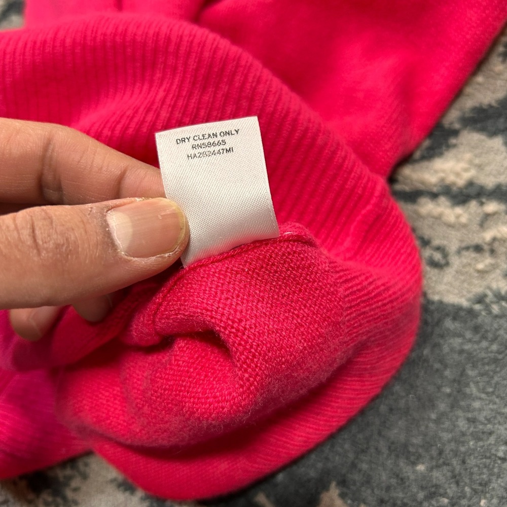 Halogen Nordstrom Sweater Womens Medium Red Cashmere Tight Knit Ribbed V‎ Neck - Picture 6 of 6